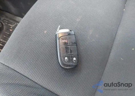 2015 Jeep Grand Cherokee Laredo из США, поврежденный, VIN 1C4RJFAG2FC149262